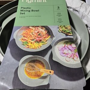 Green  Plastic Mixing Bowl Set 3pc New In Box